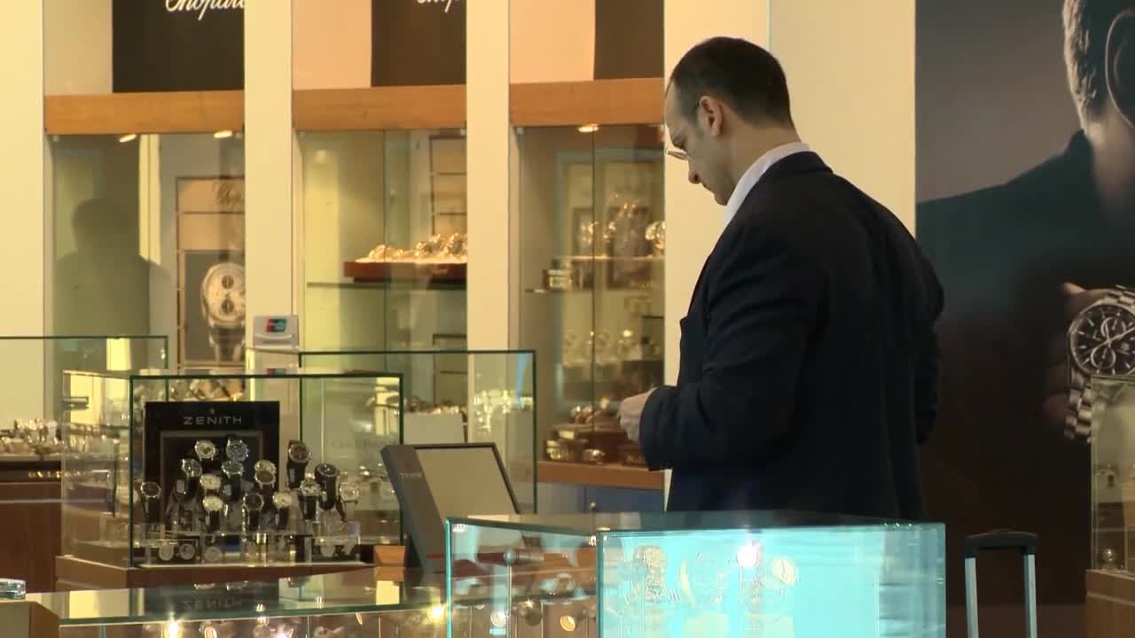 Father's Day spending: finding the perfect gift for dad